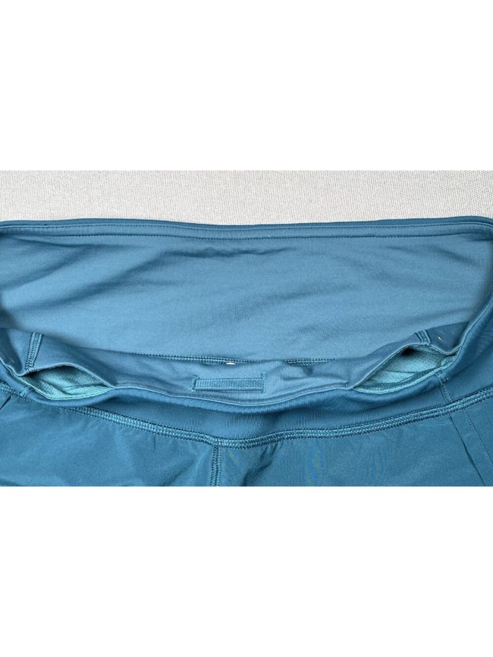 Lululemon Run Times Athletic Lined Teal Blue Shorts Inseam 4" - Women Size 4 - Picture 11 of 16